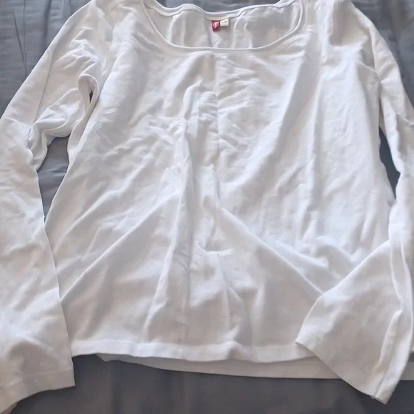 Scoop neck Levi's long sleeve - Picture 3 of 3